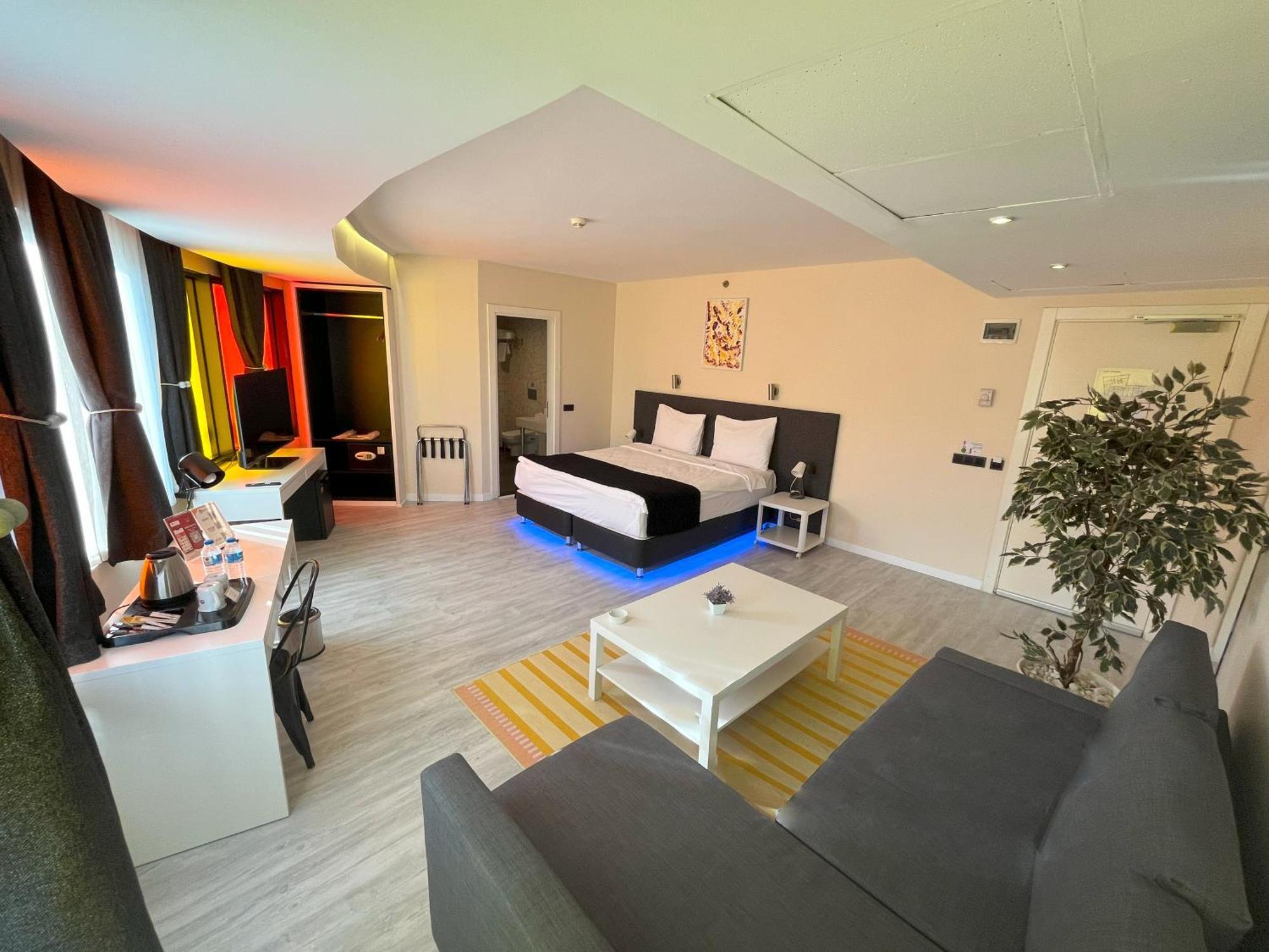 Tempo Hotel Caglayan Estambul Exterior foto
